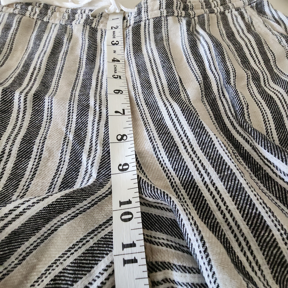 Caslon Black and Beige Striped Linen Blend Shorts Women Size L - Picture 10 of 10